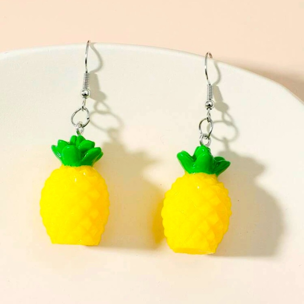 *FREE W/PURCHASE! Pineapple Tropical Hawaiian Fruit Drop Earrings - Picture 3 of 5